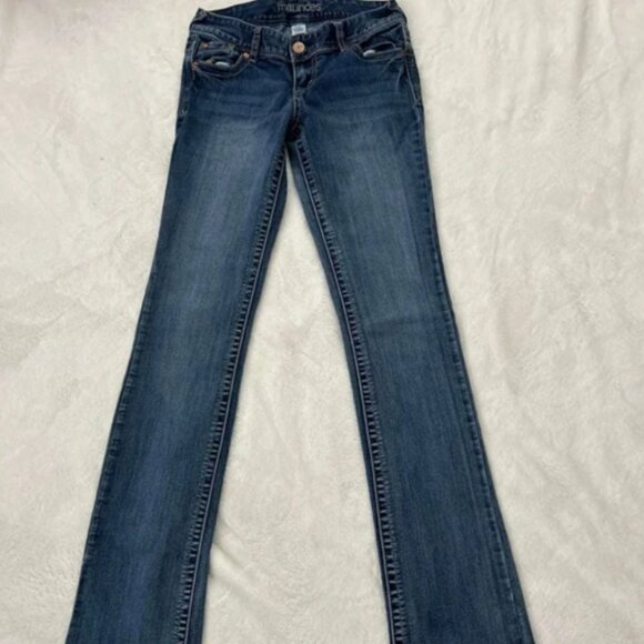 Women's Lighter Faded Straight with a Slight Flare, Jeans by Maurices - Picture 1 of 6